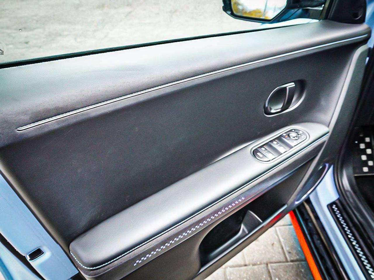 2025 Hyundai IONIQ 5  Photo