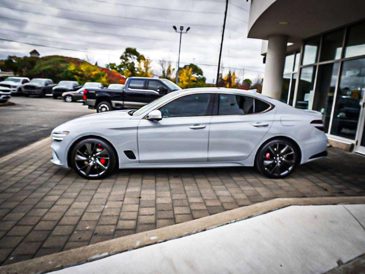 2022 Genesis G70  Photo