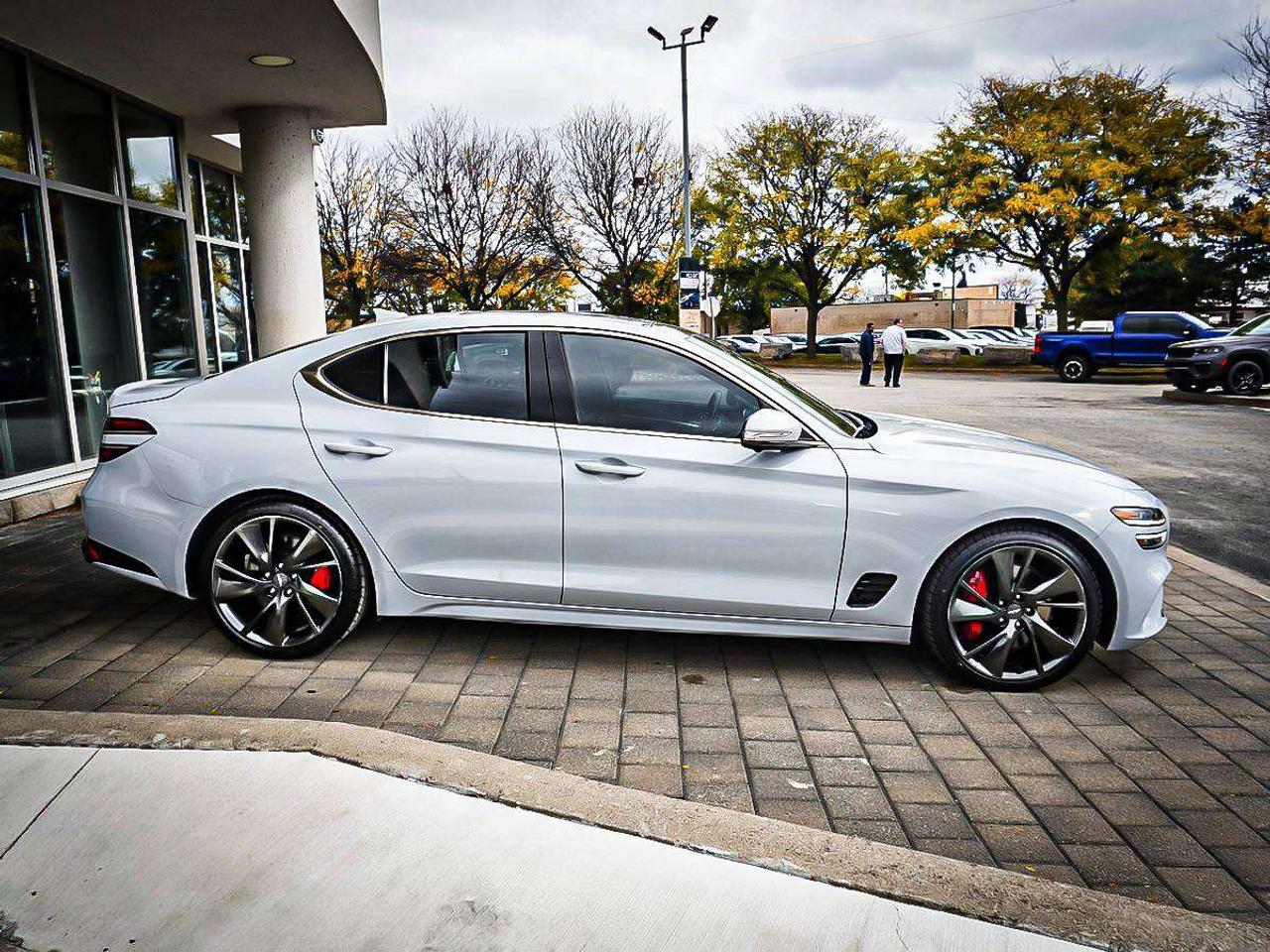 2022 Genesis G70  Photo
