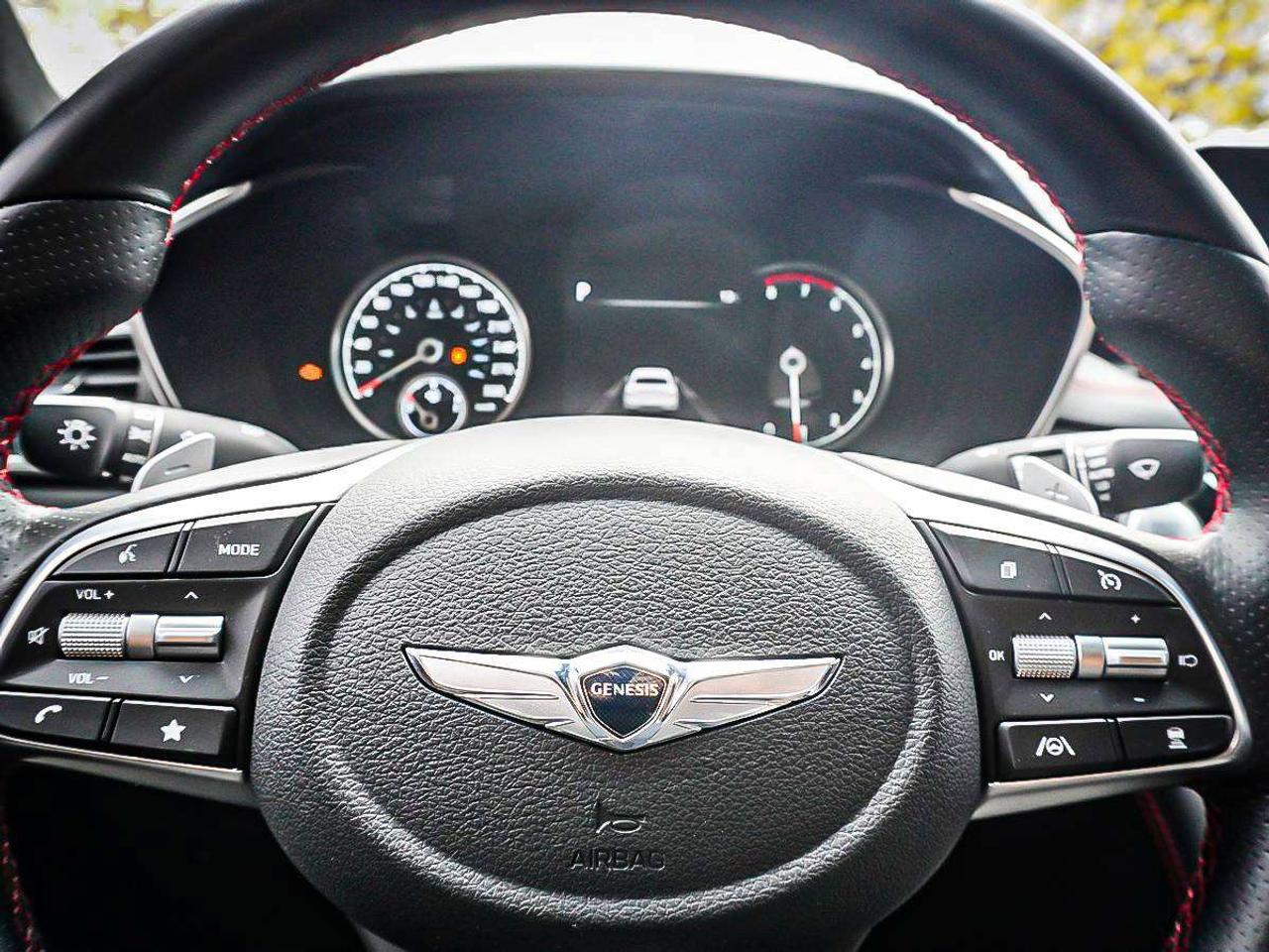 2022 Genesis G70  Photo