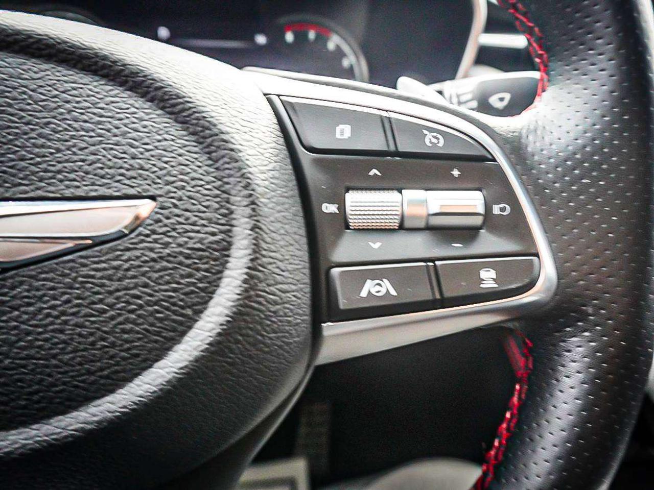 2022 Genesis G70  Photo
