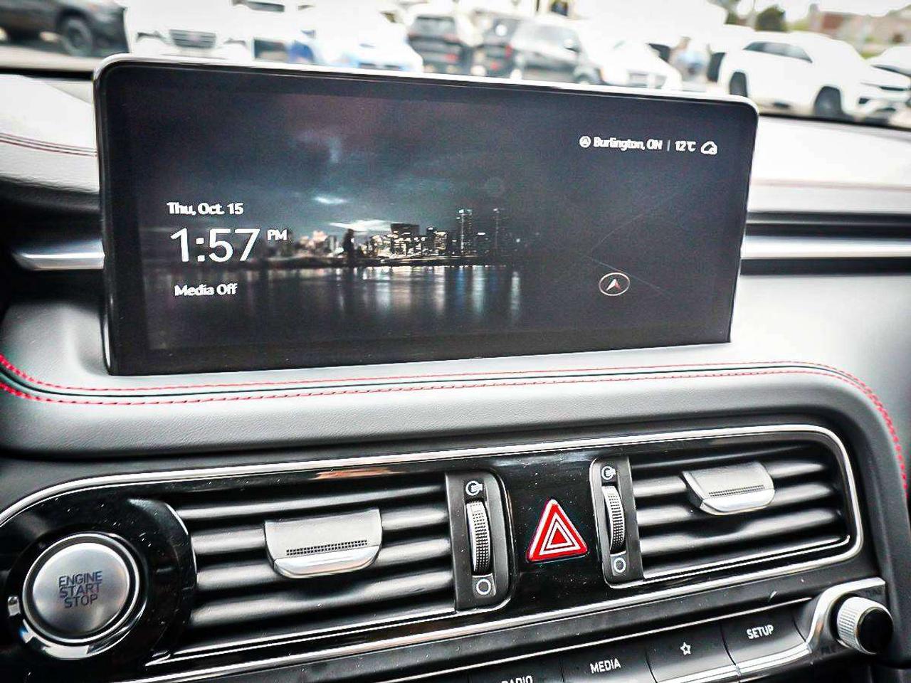 2022 Genesis G70  Photo