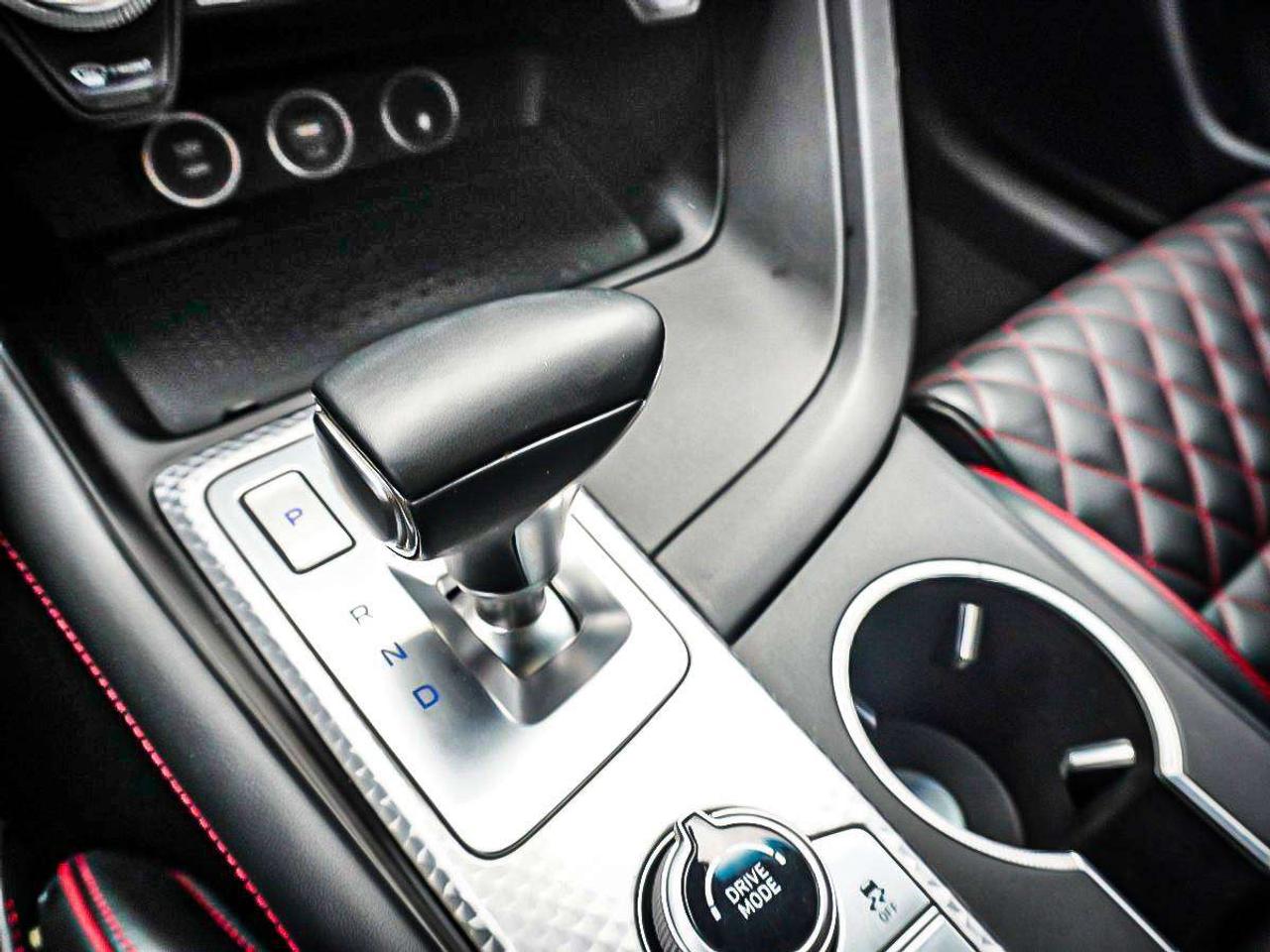 2022 Genesis G70  Photo