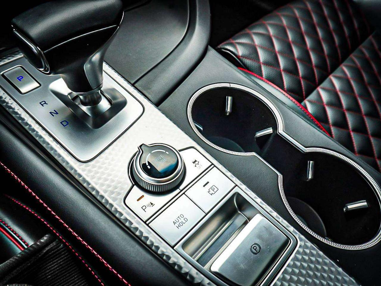 2022 Genesis G70  Photo