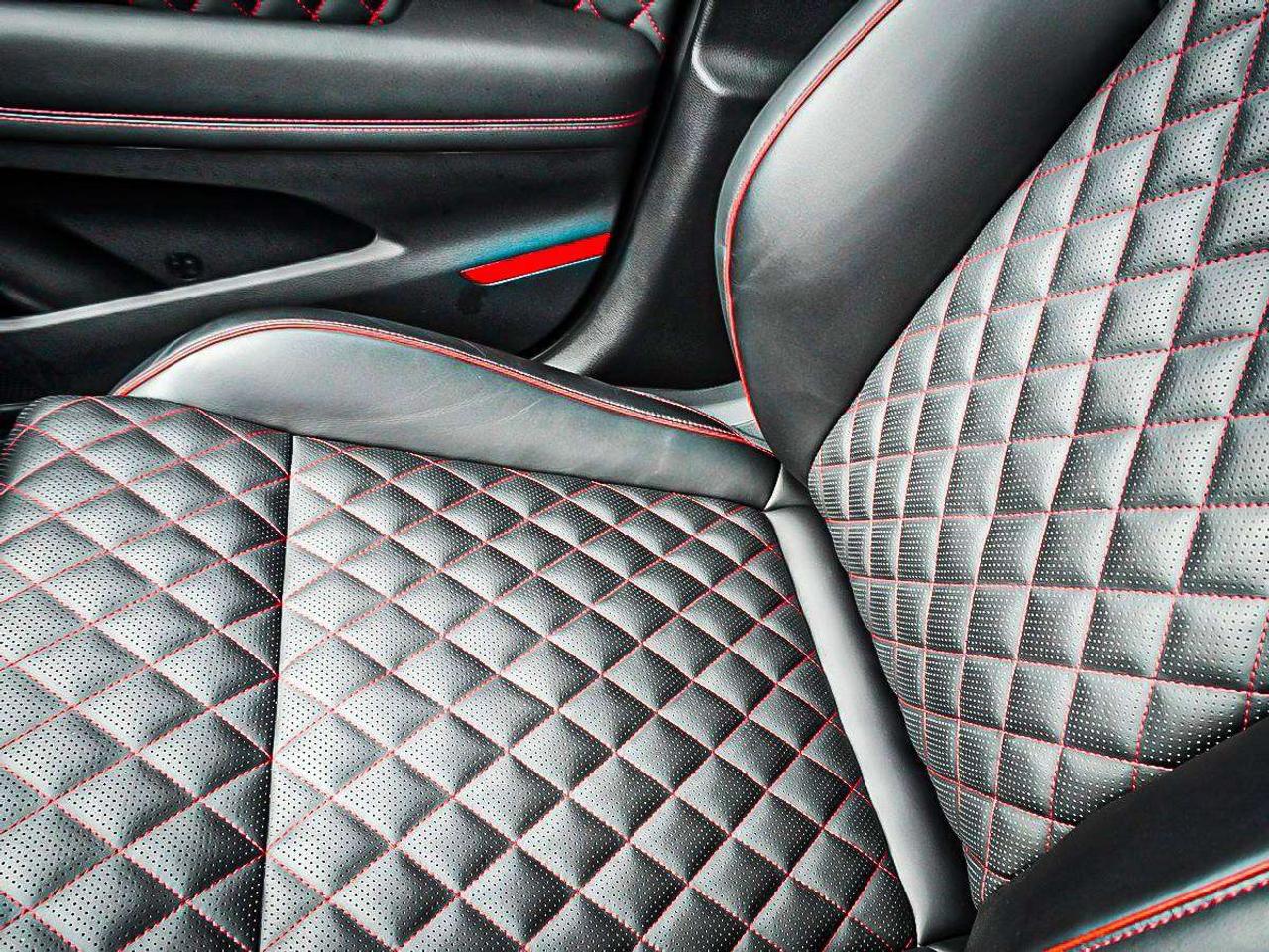 2022 Genesis G70  Photo