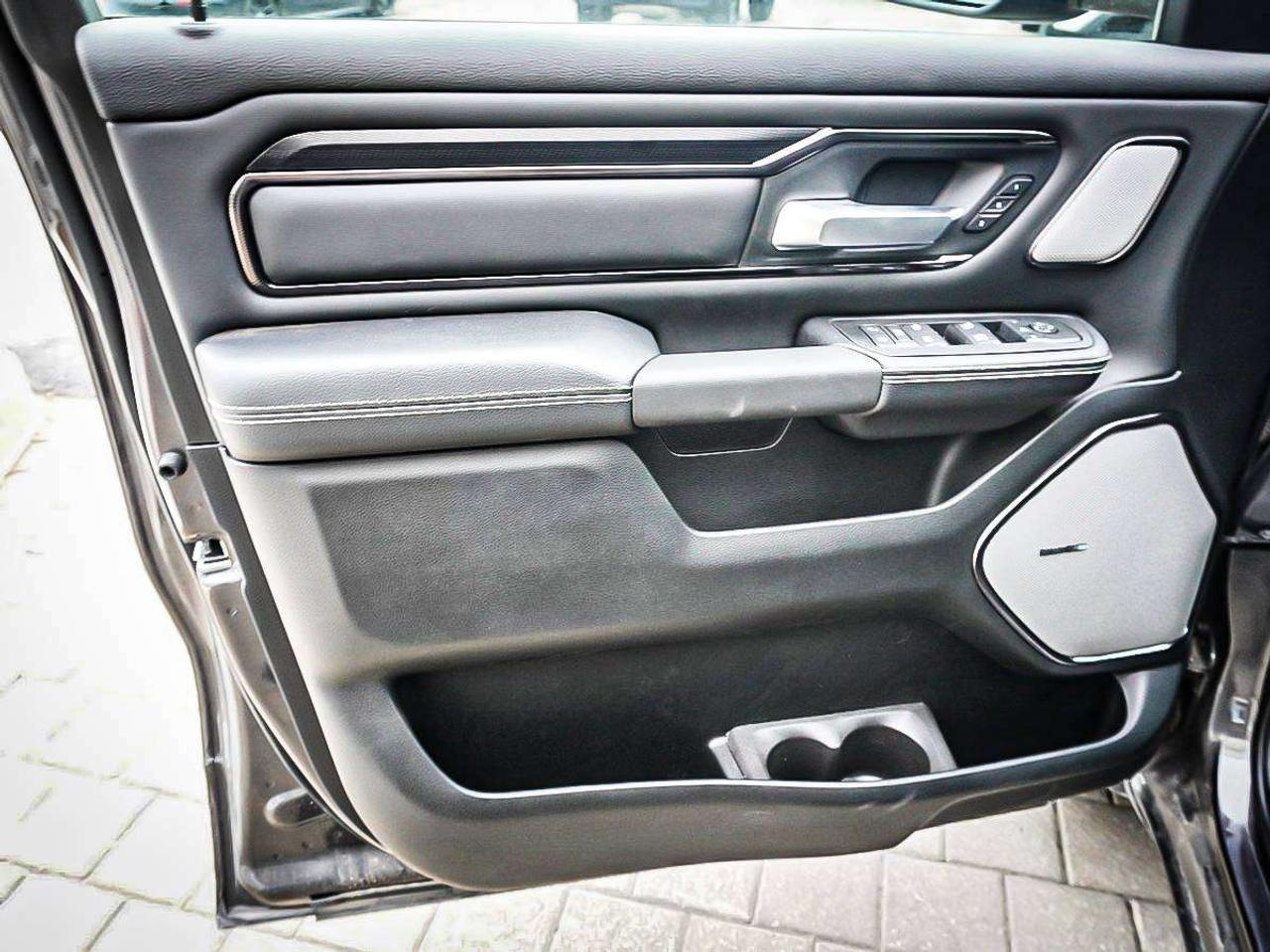2026 RAM 1500  Photo