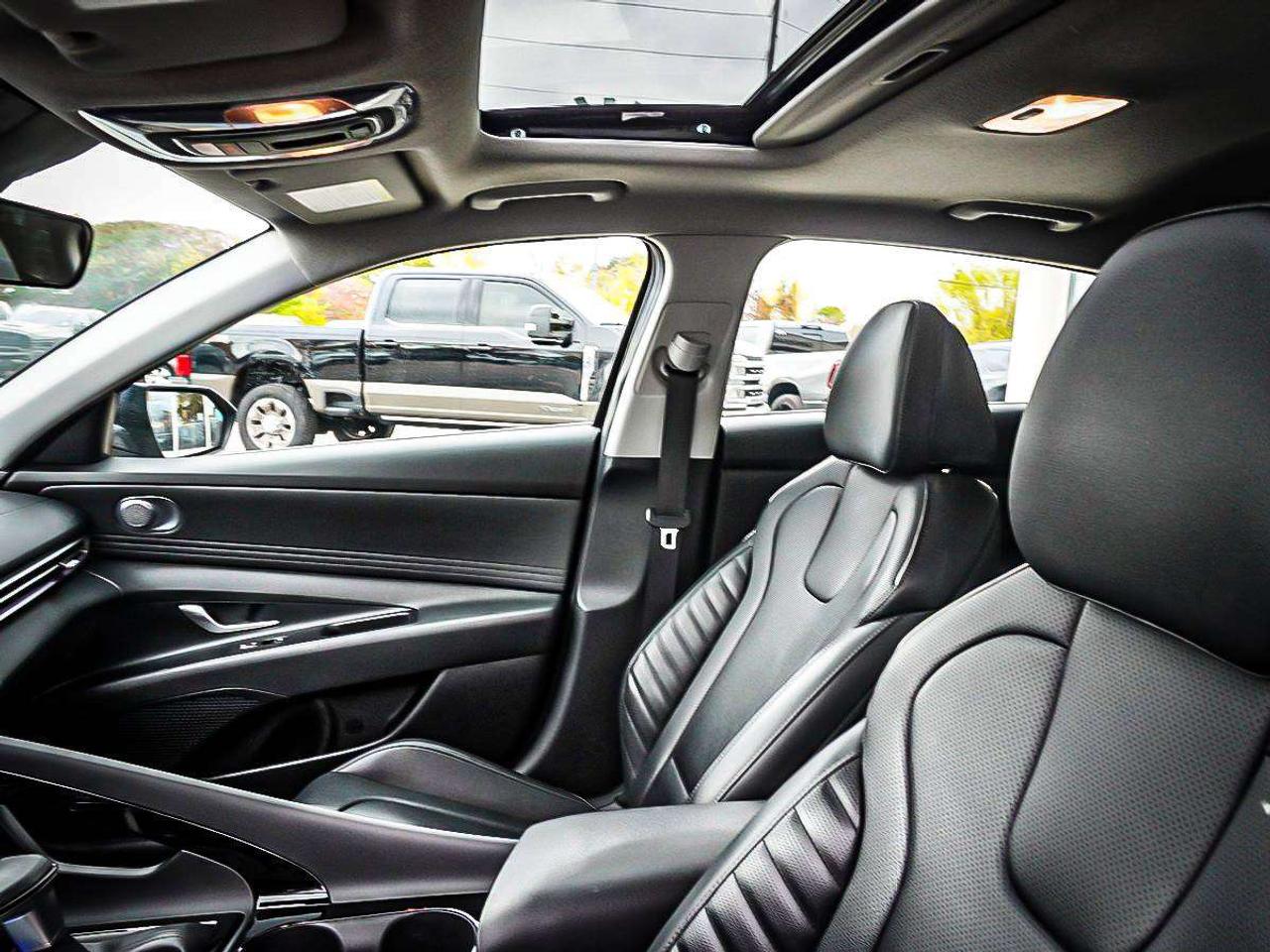 2025 Hyundai Elantra  Photo