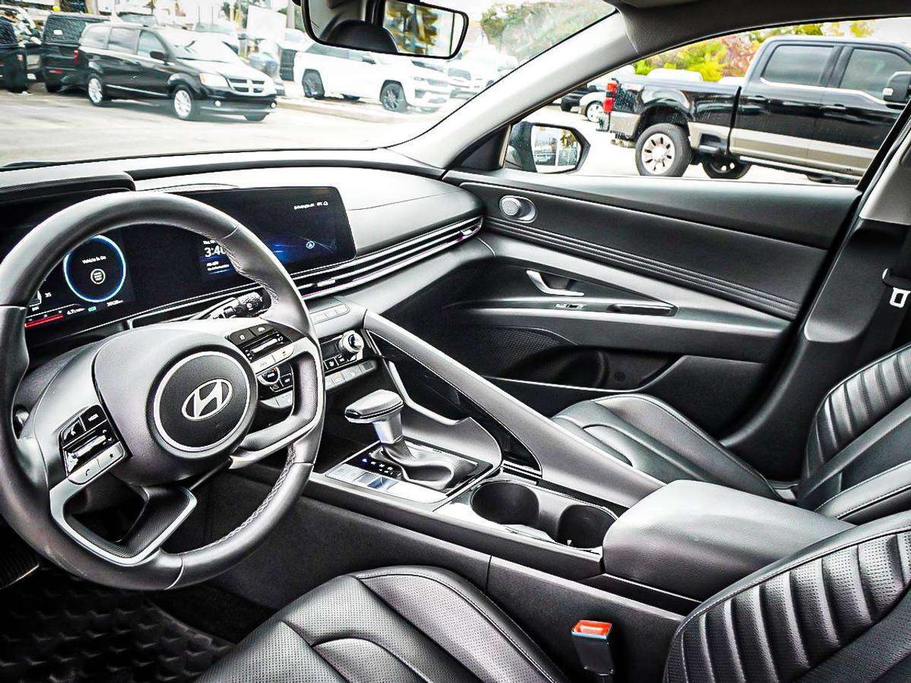 2025 Hyundai Elantra  Photo