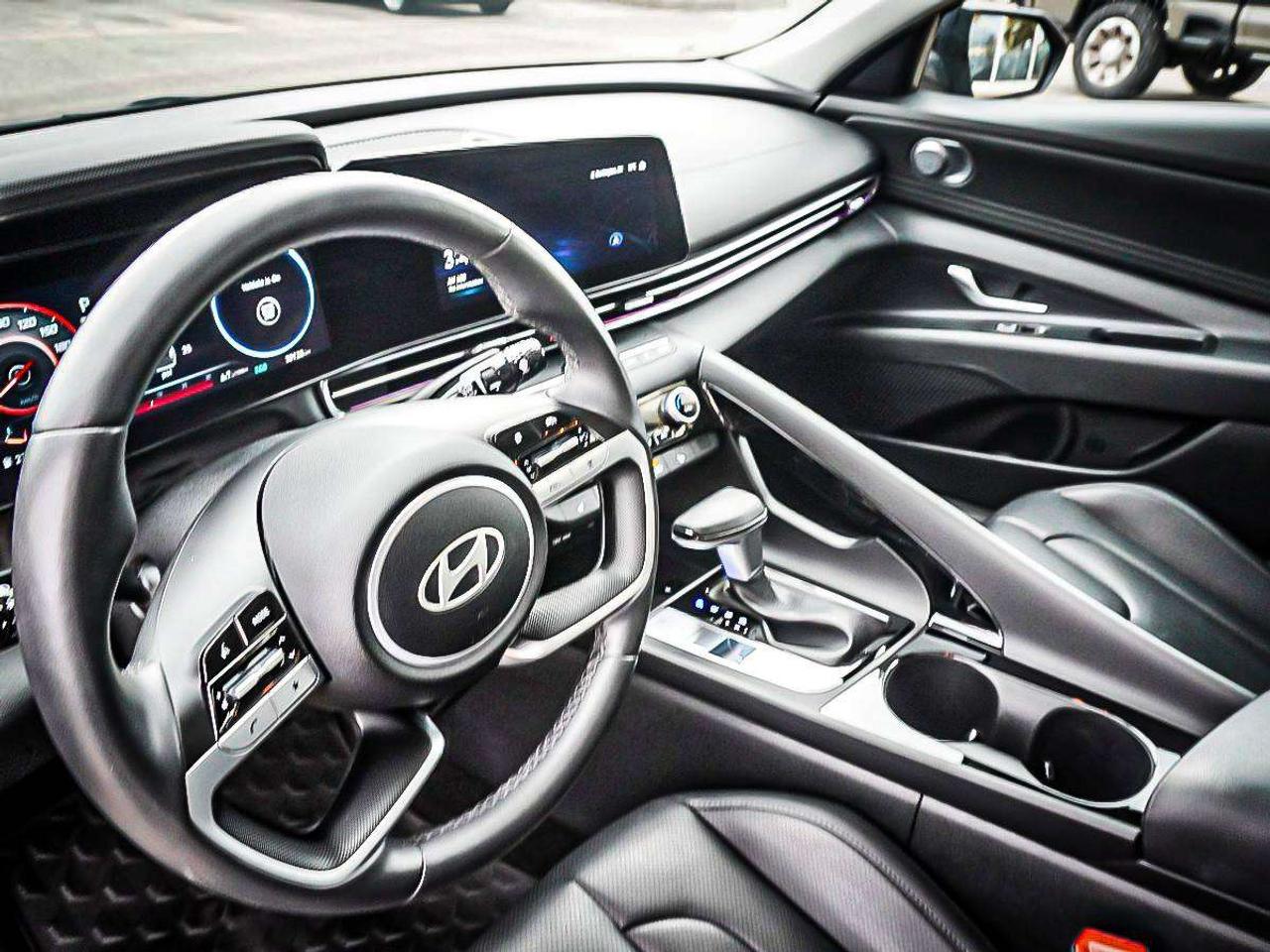 2025 Hyundai Elantra  Photo