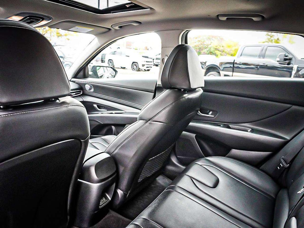 2025 Hyundai Elantra  Photo