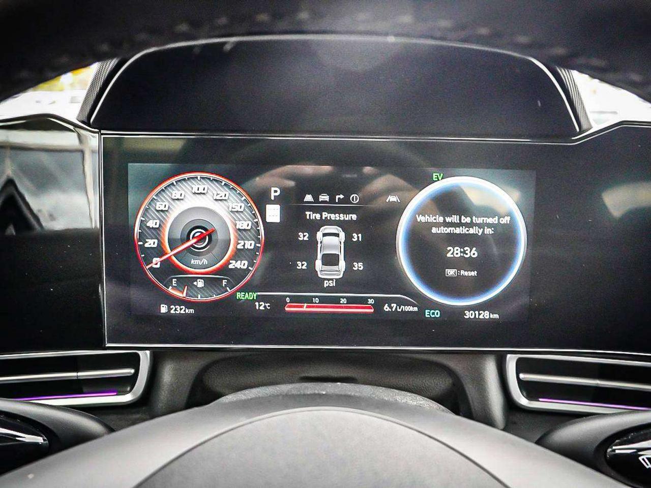 2025 Hyundai Elantra  Photo