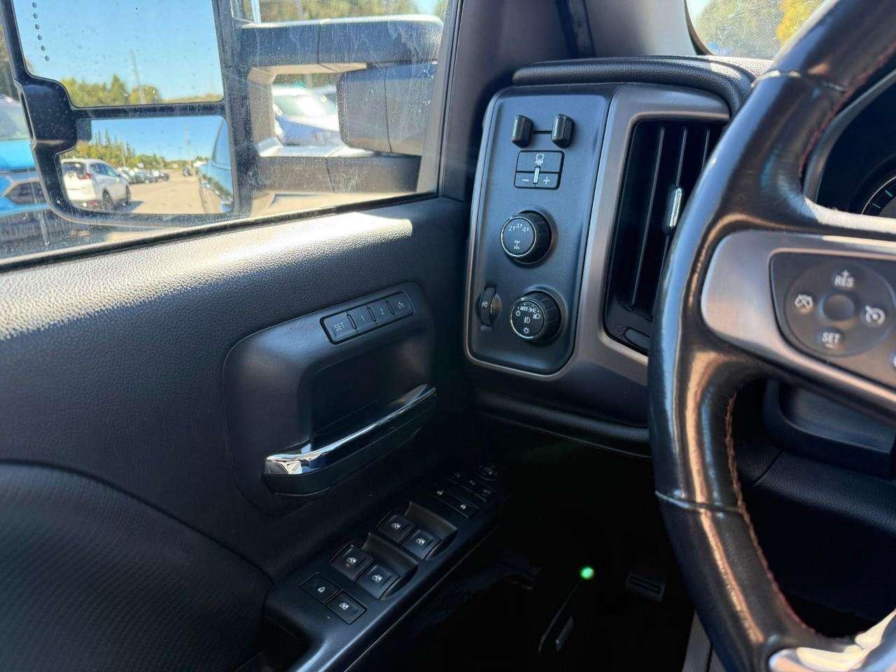 2017 GMC SIERRA 2500HD RUNNING BOARDS. TONNEAU. BEDLINER. ALL WEATHER MATS. SUNROOF. H.D TRAILERING PKG. REAR VISION CAMERA. CERTIFIED. Photo