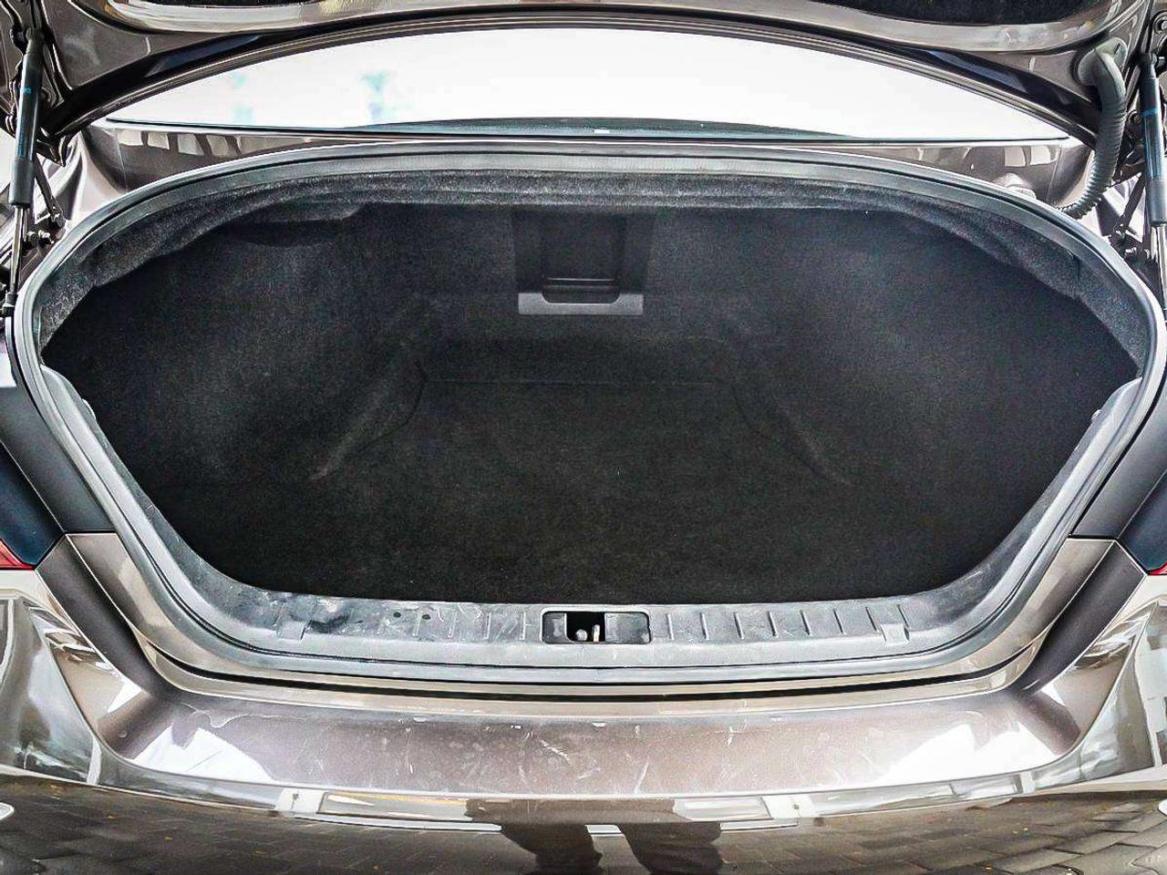 2019 Infiniti Q70  Photo
