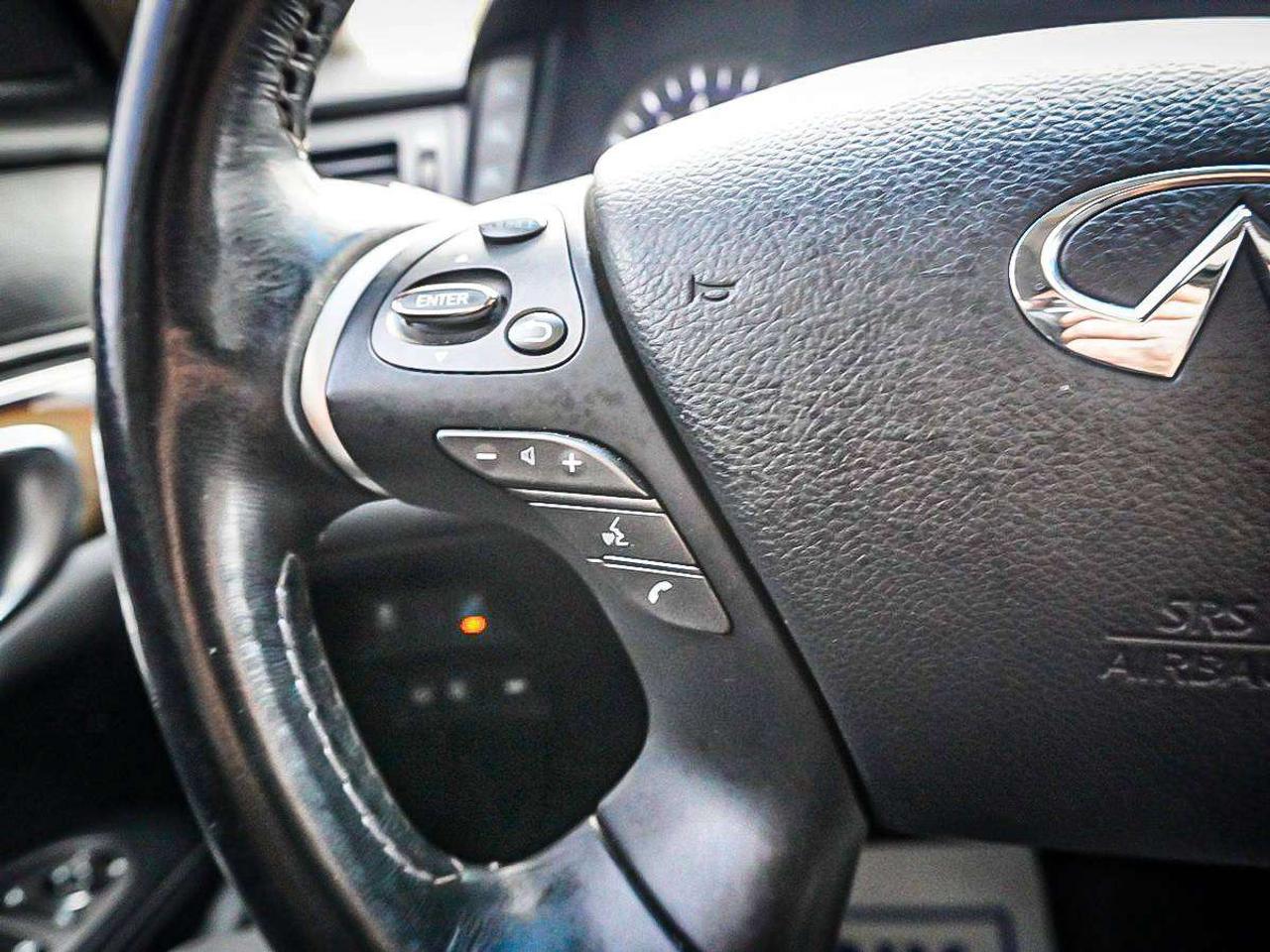 2019 Infiniti Q70  Photo