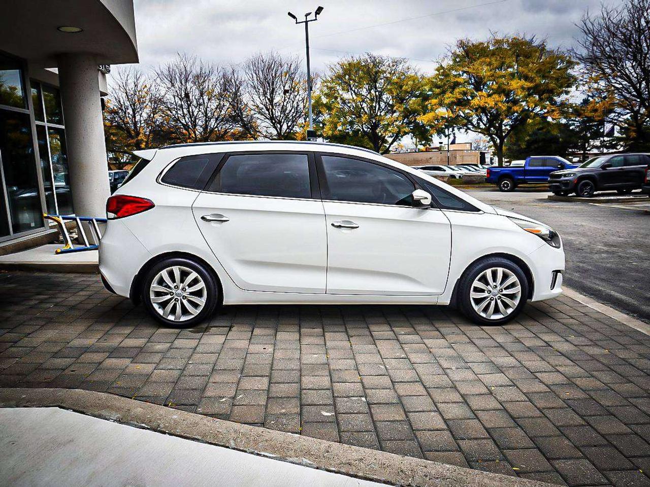 2016 Kia Rondo  Photo