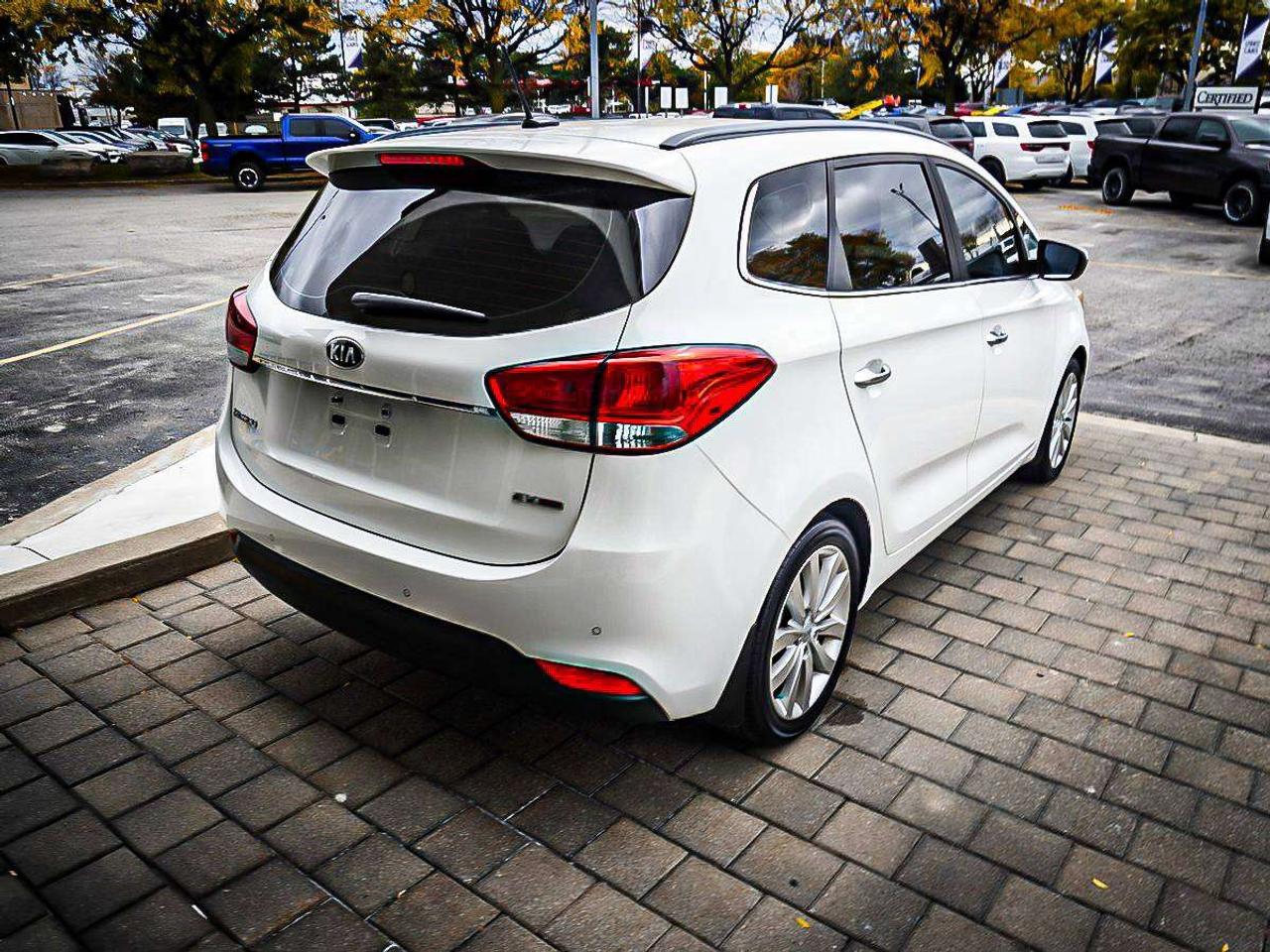 2016 Kia Rondo  Photo