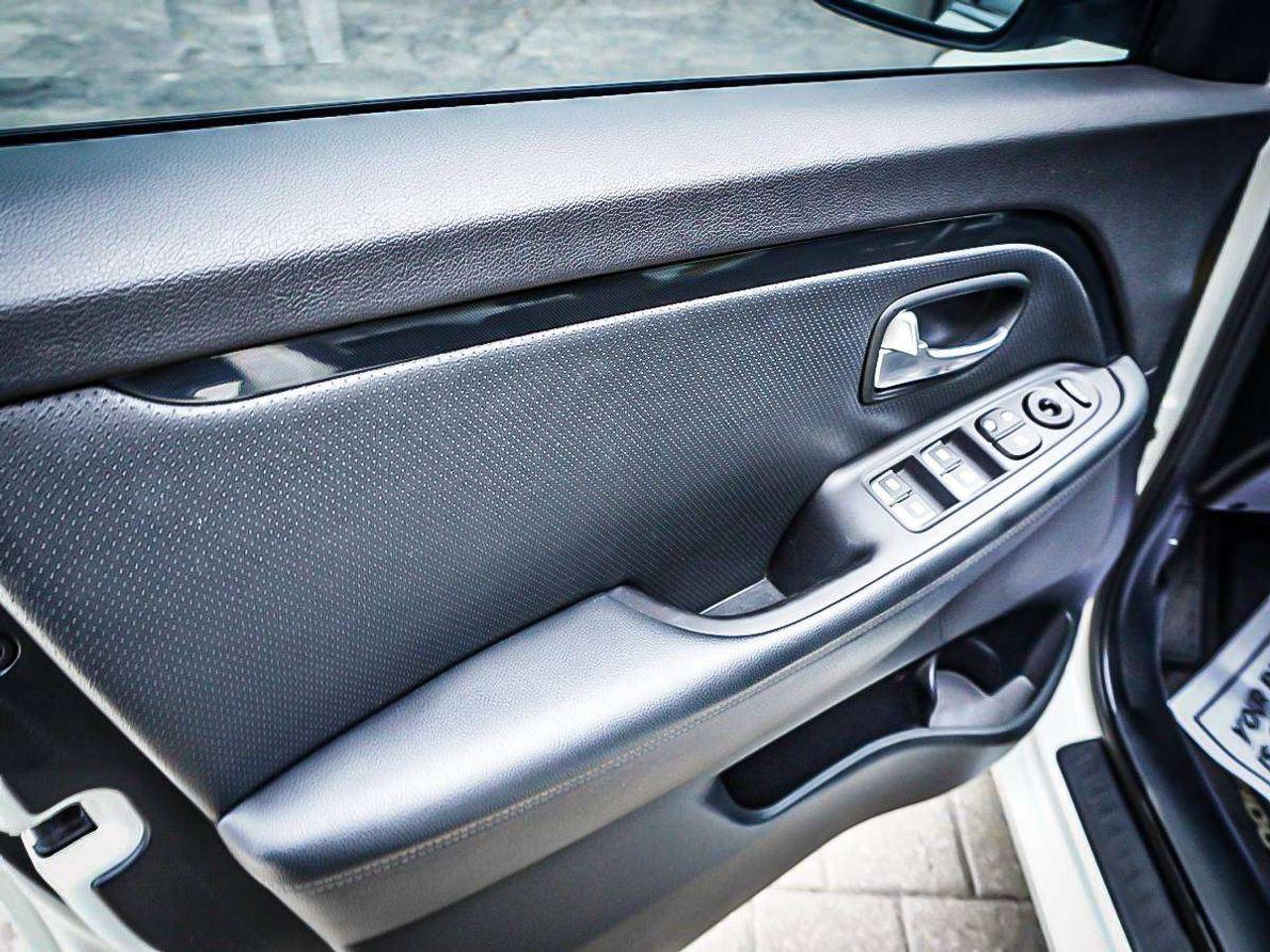 2016 Kia Rondo  Photo