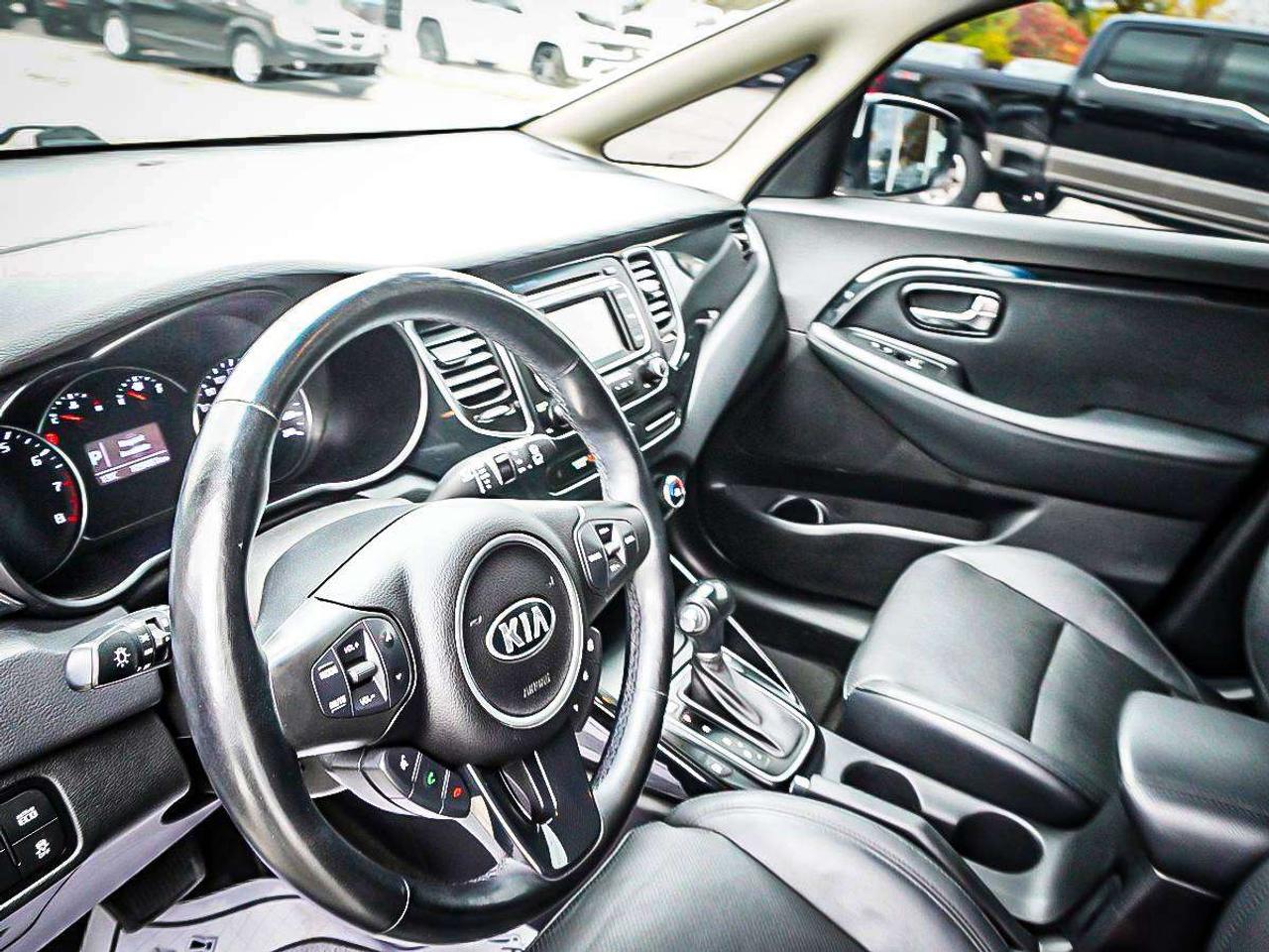 2016 Kia Rondo  Photo