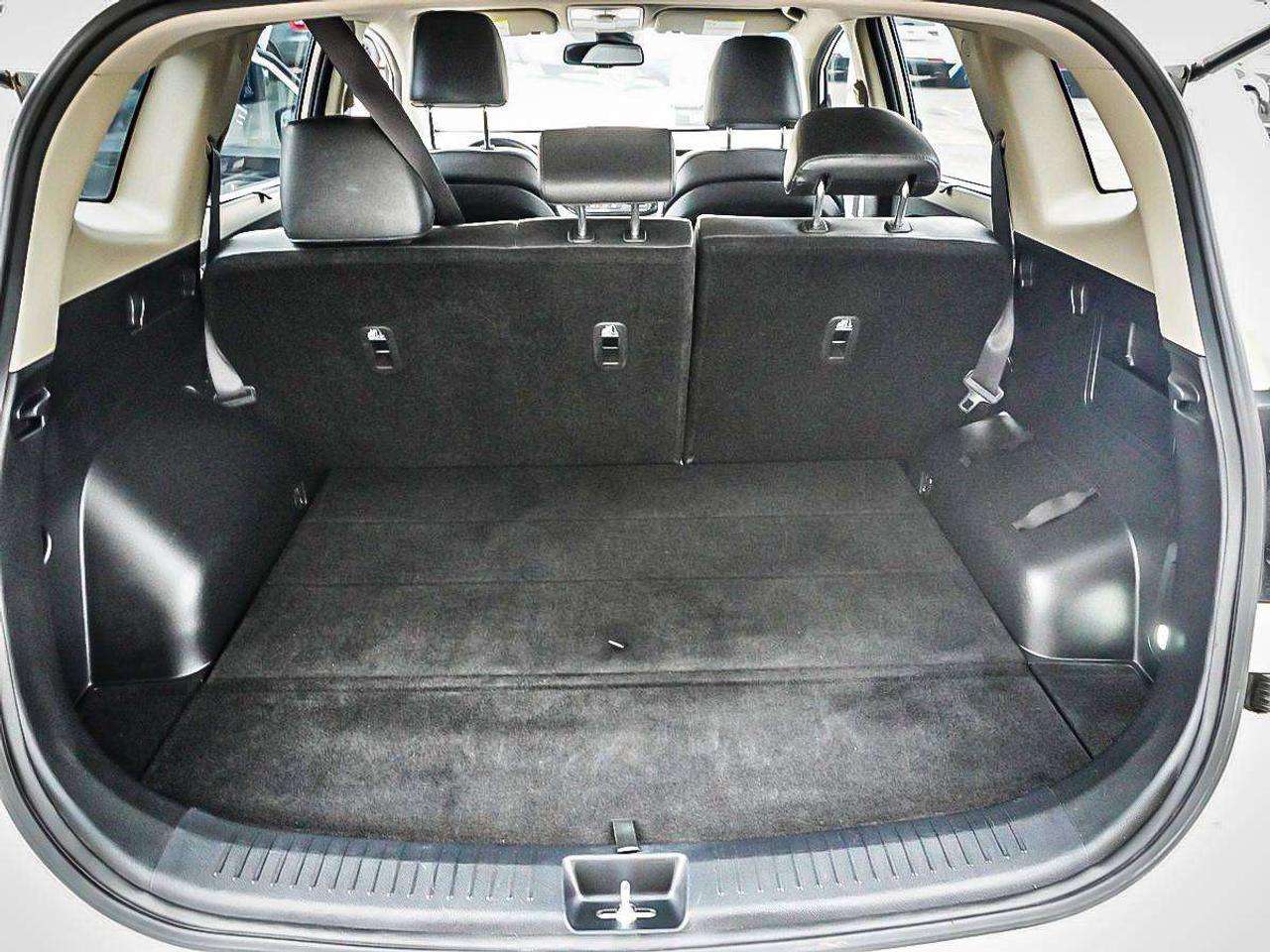 2016 Kia Rondo  Photo