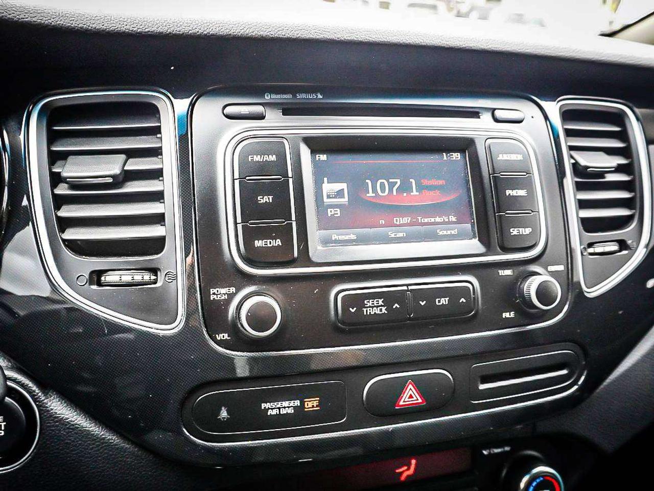 2016 Kia Rondo  Photo