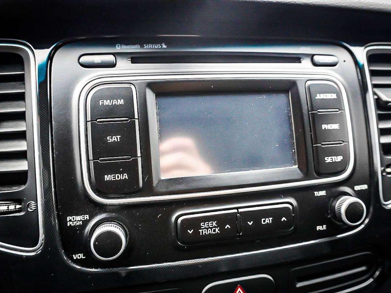 2016 Kia Rondo  Photo