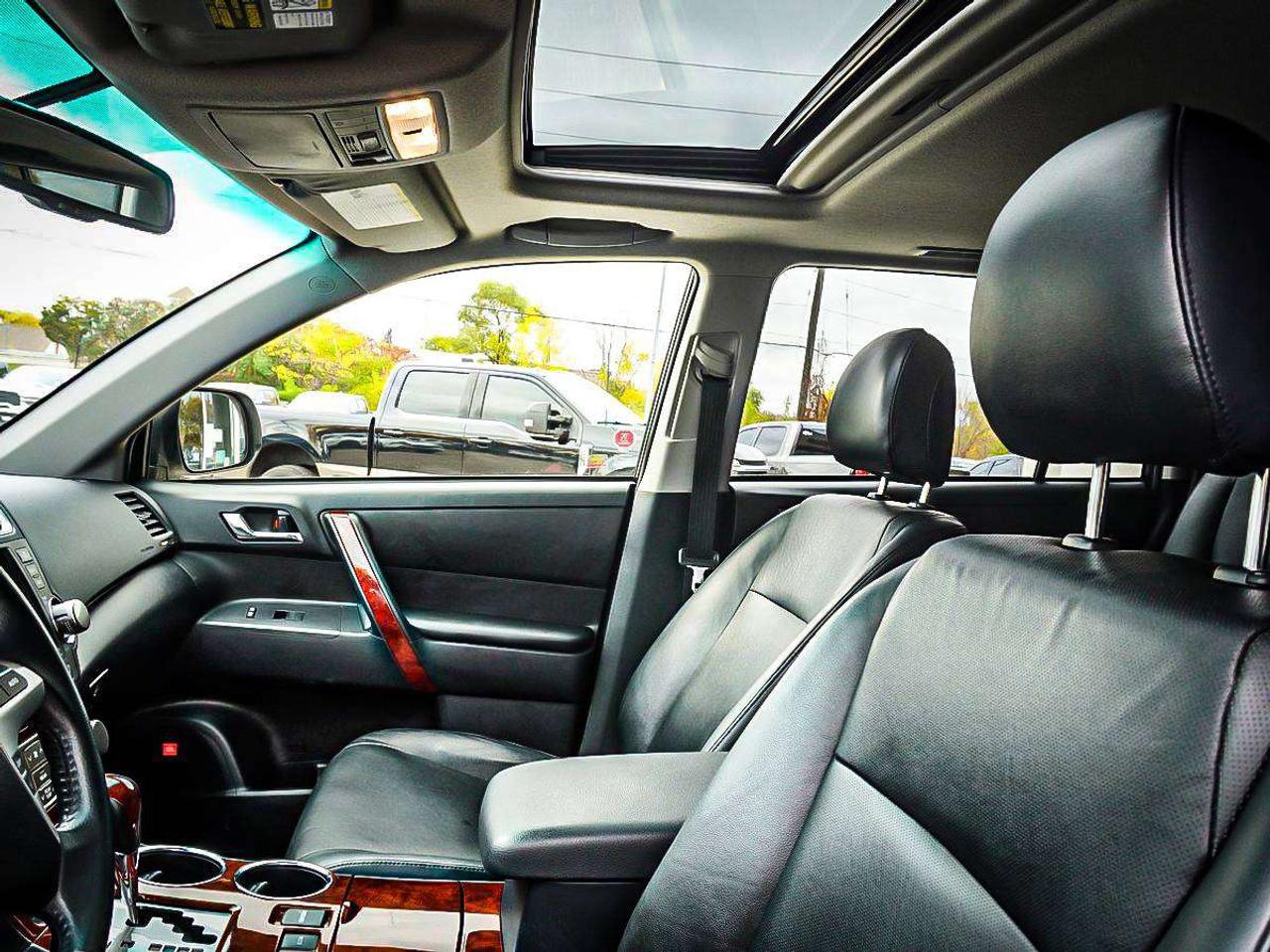 2012 Toyota Highlander  Photo