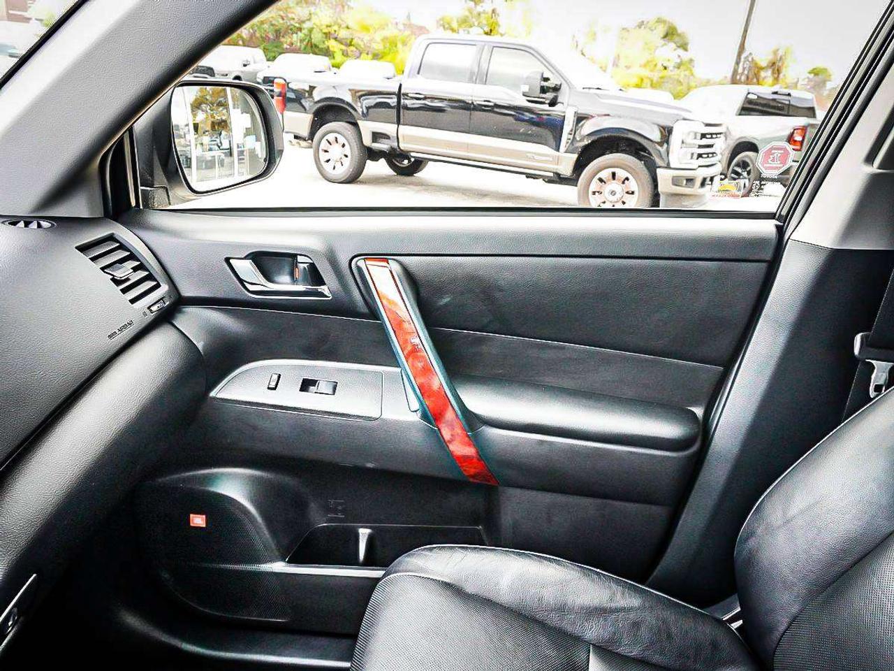 2012 Toyota Highlander  Photo