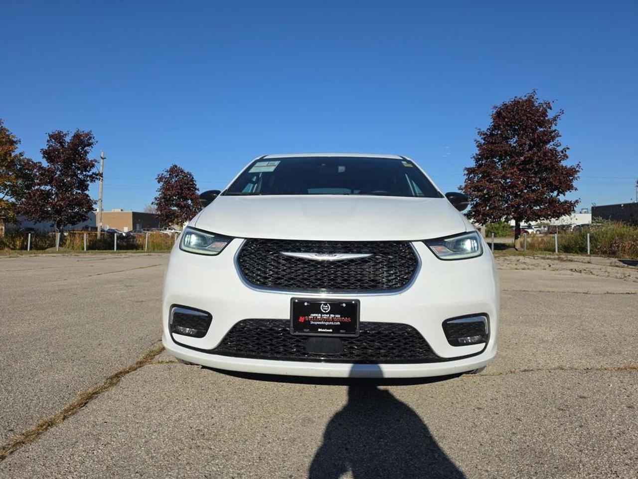 2026 Chrysler Pacifica Limited | Clean Carfax Report | Fully Certified | Ontario Vehicle | Factory Warranty | Leather | Photo5