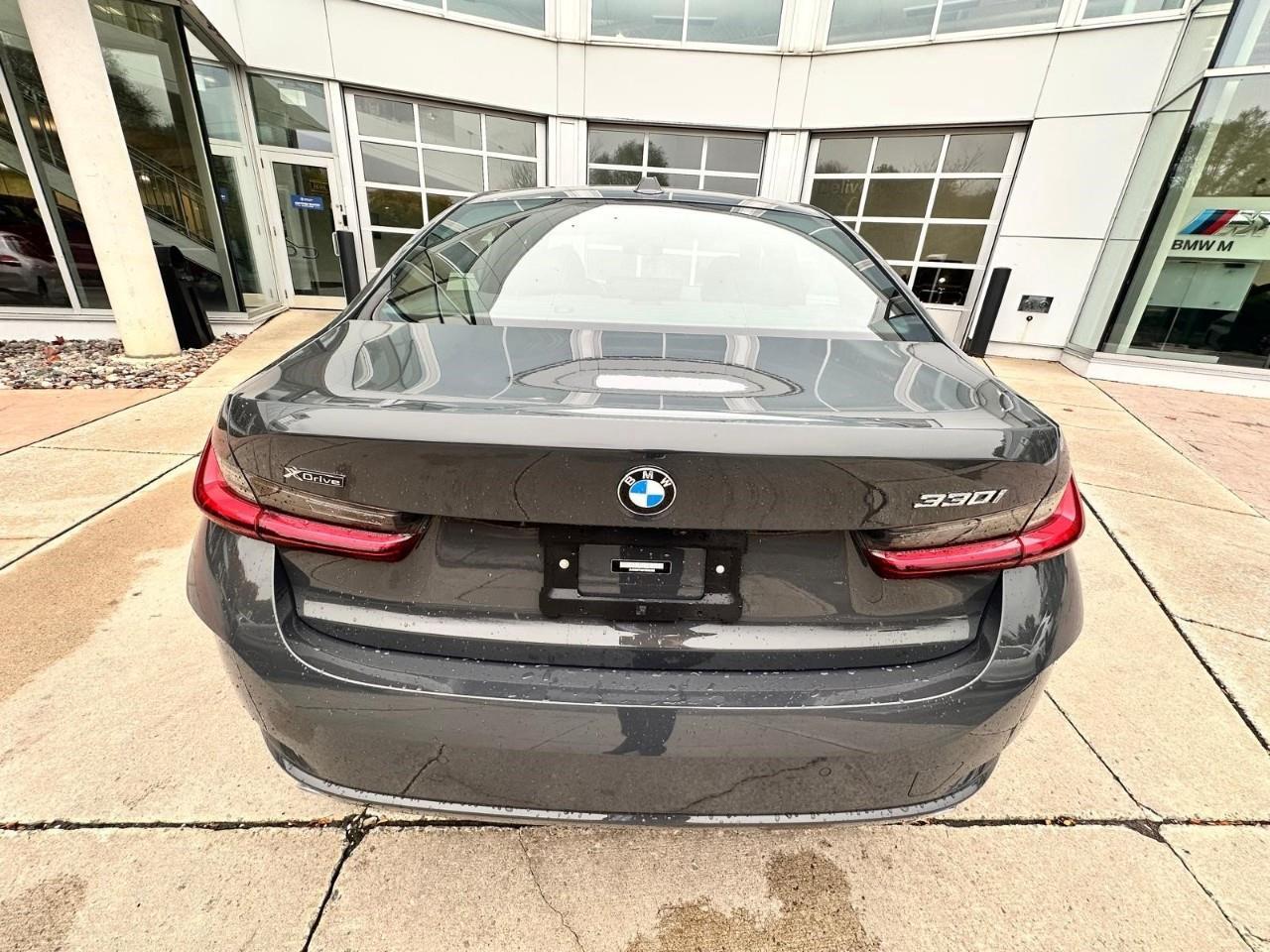 2023 BMW 330 i xDrive 4dr All-Wheel Drive Sedan Photo
