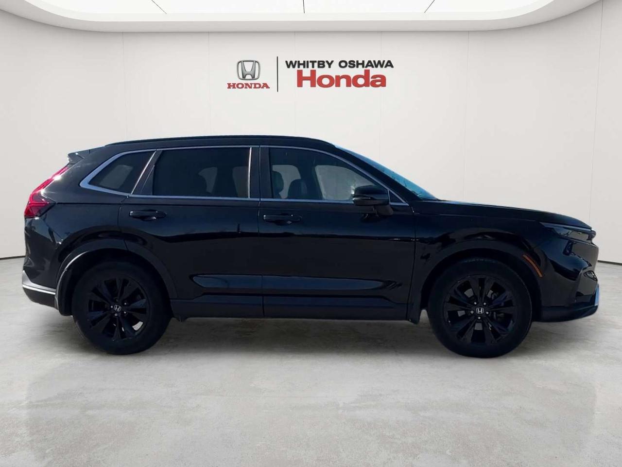 2023 Honda CR-V Touring Photo
