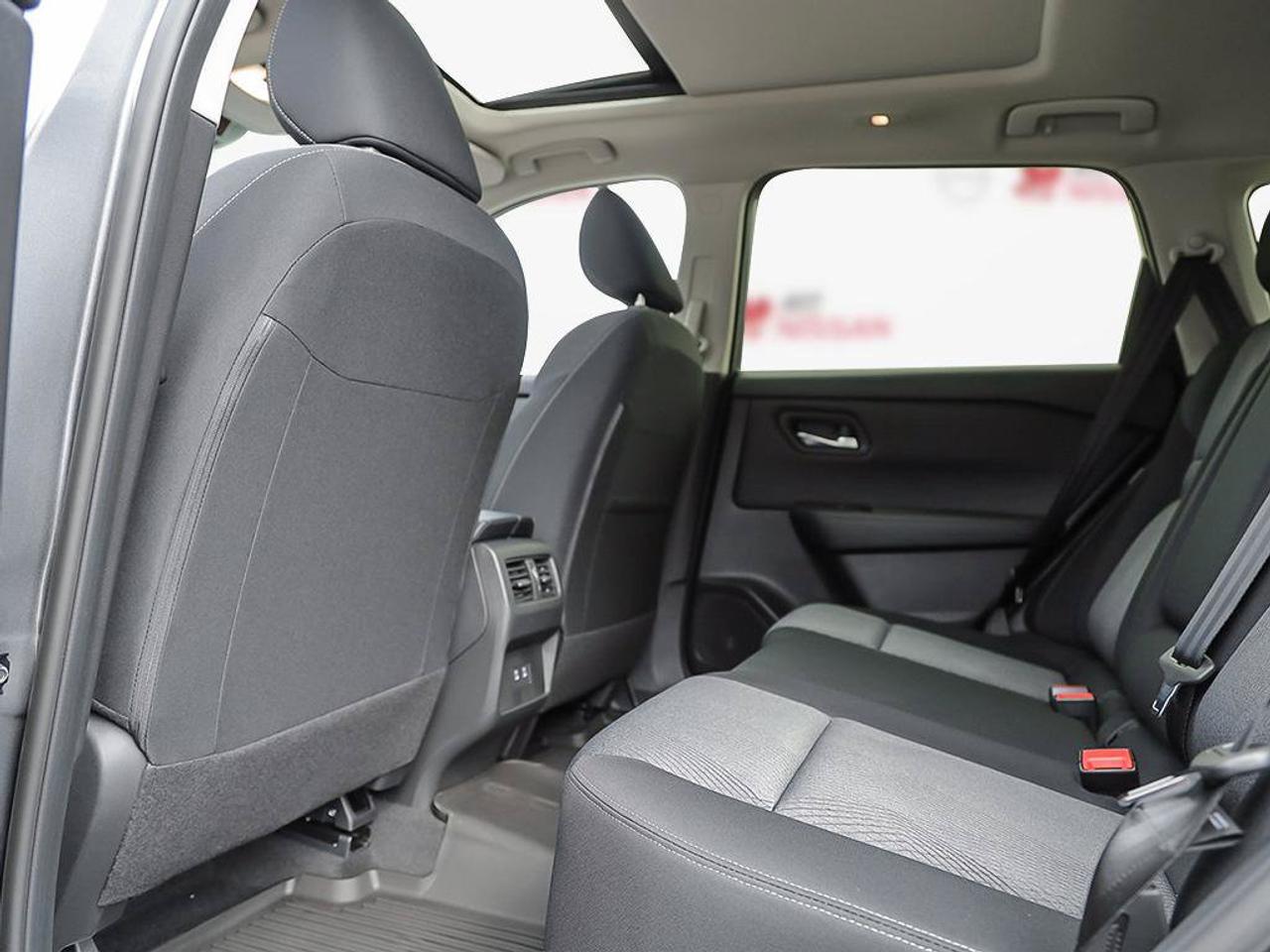 2026 Nissan Rogue SV MOONROOF Photo