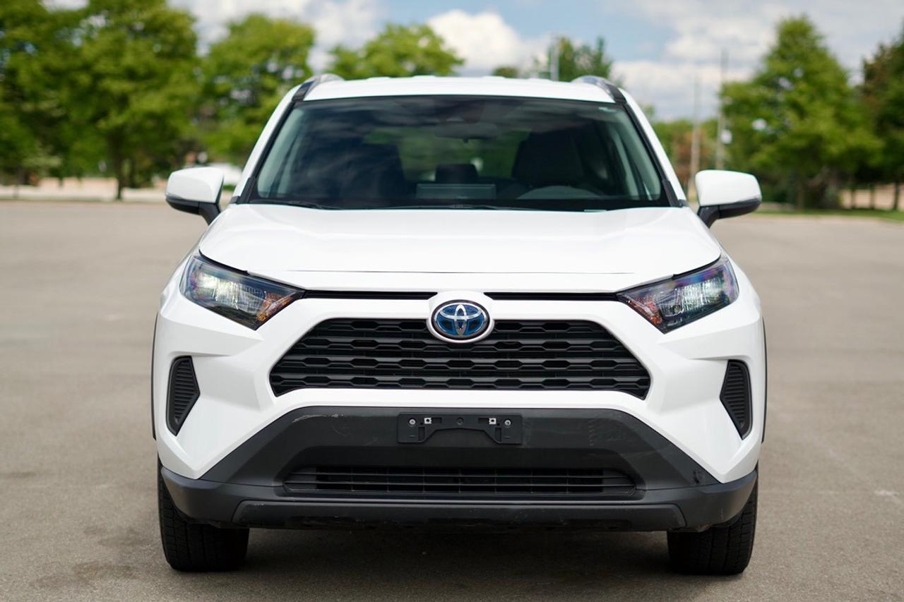 2025 Toyota RAV4 Hybrid LE Photo1