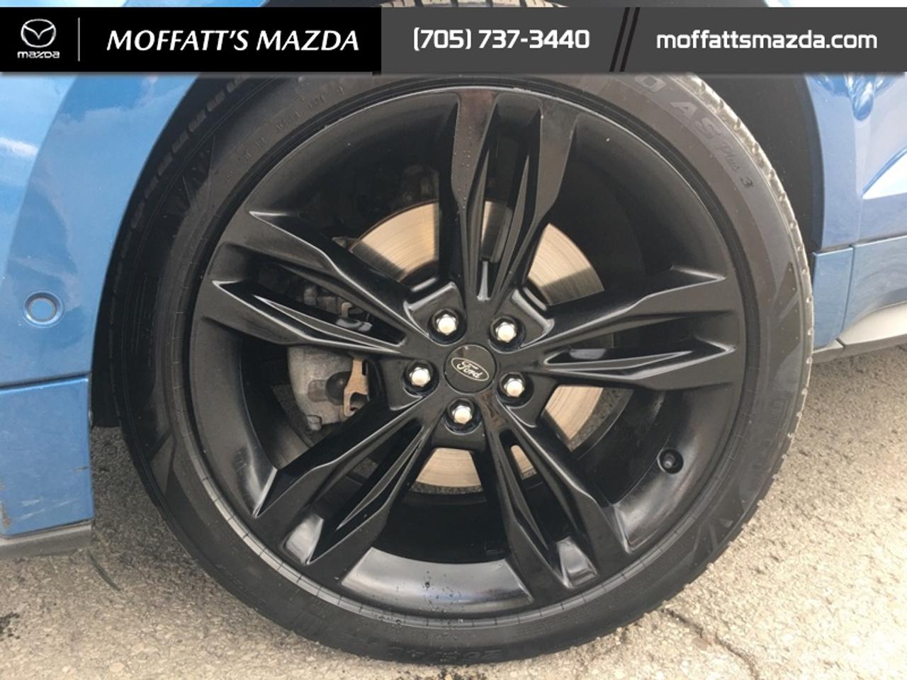 2020 Ford Edge ST Photo