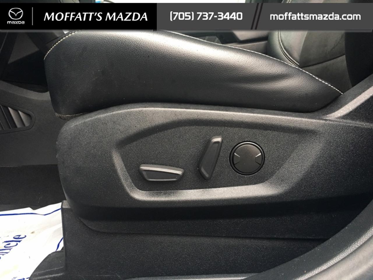 2020 Ford Edge ST Photo