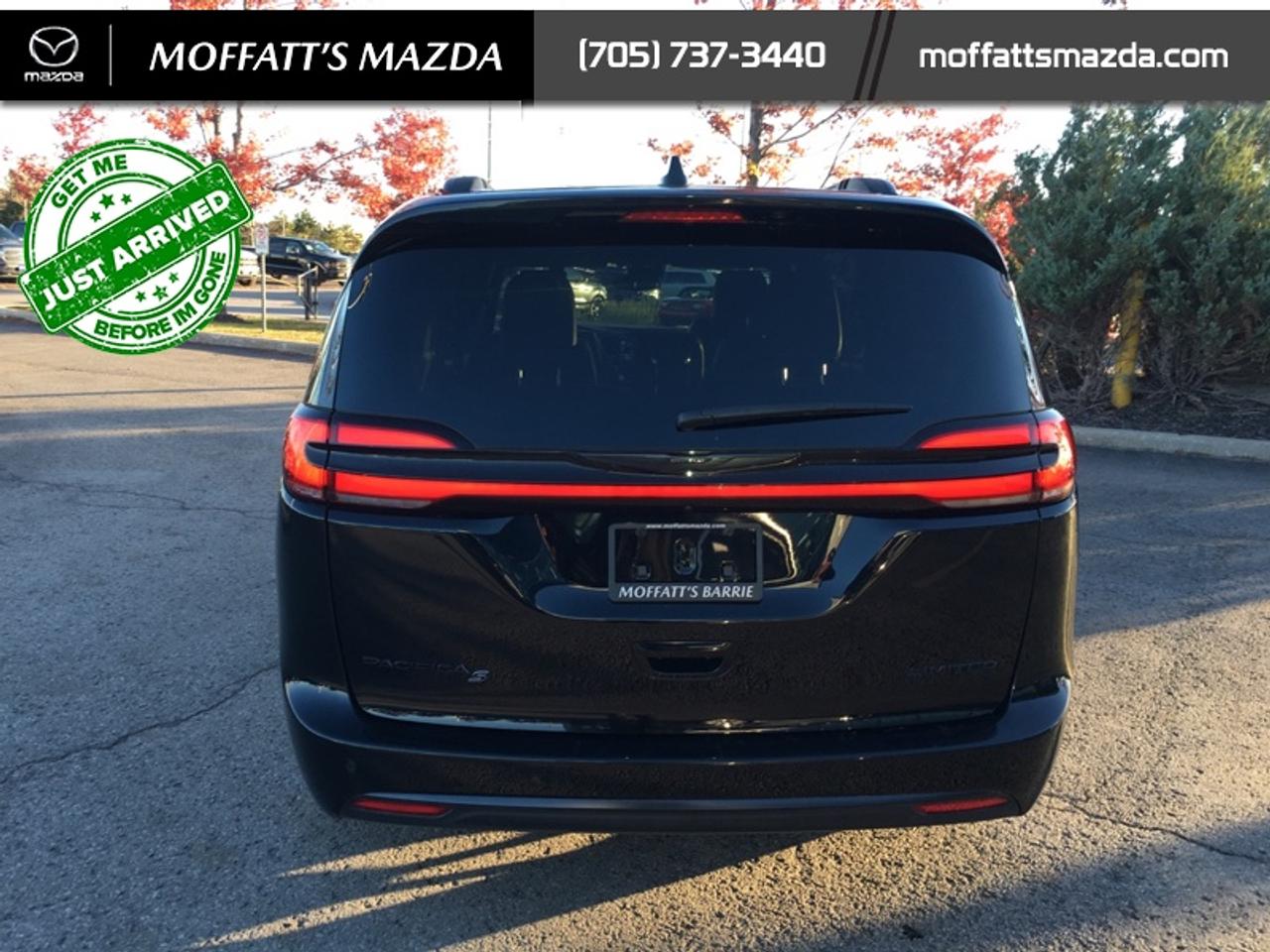 2025 Chrysler Pacifica Limited Photo