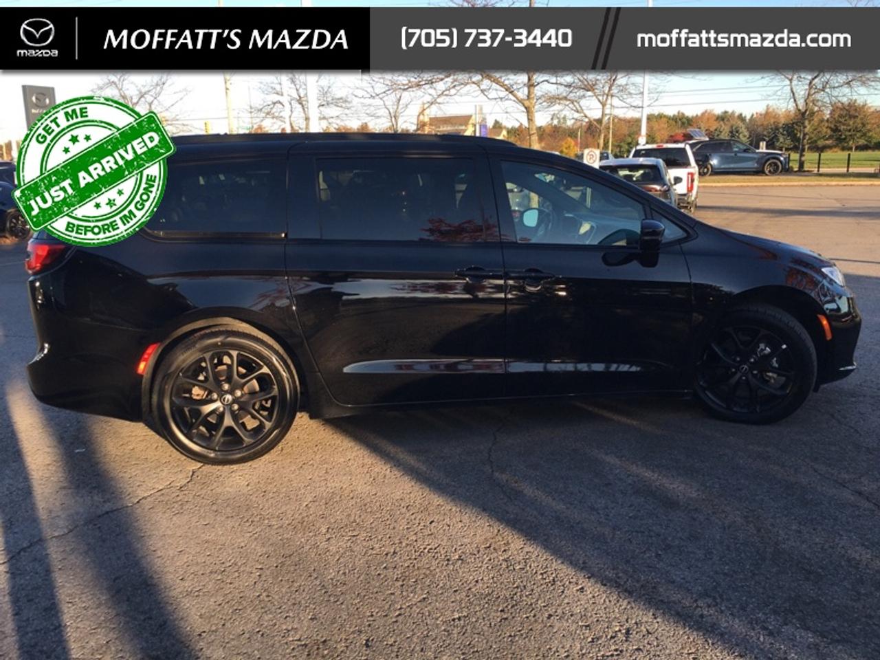 2025 Chrysler Pacifica Limited Photo