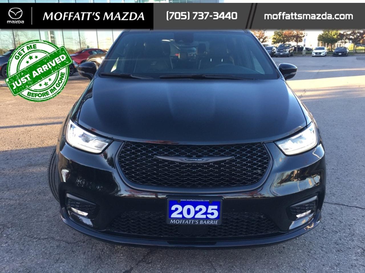 2025 Chrysler Pacifica Limited Photo