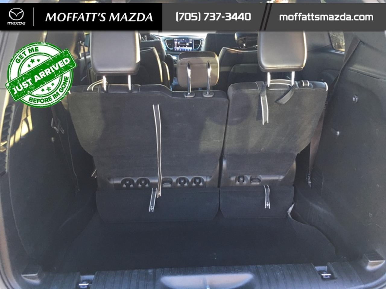 2025 Chrysler Pacifica Limited Photo