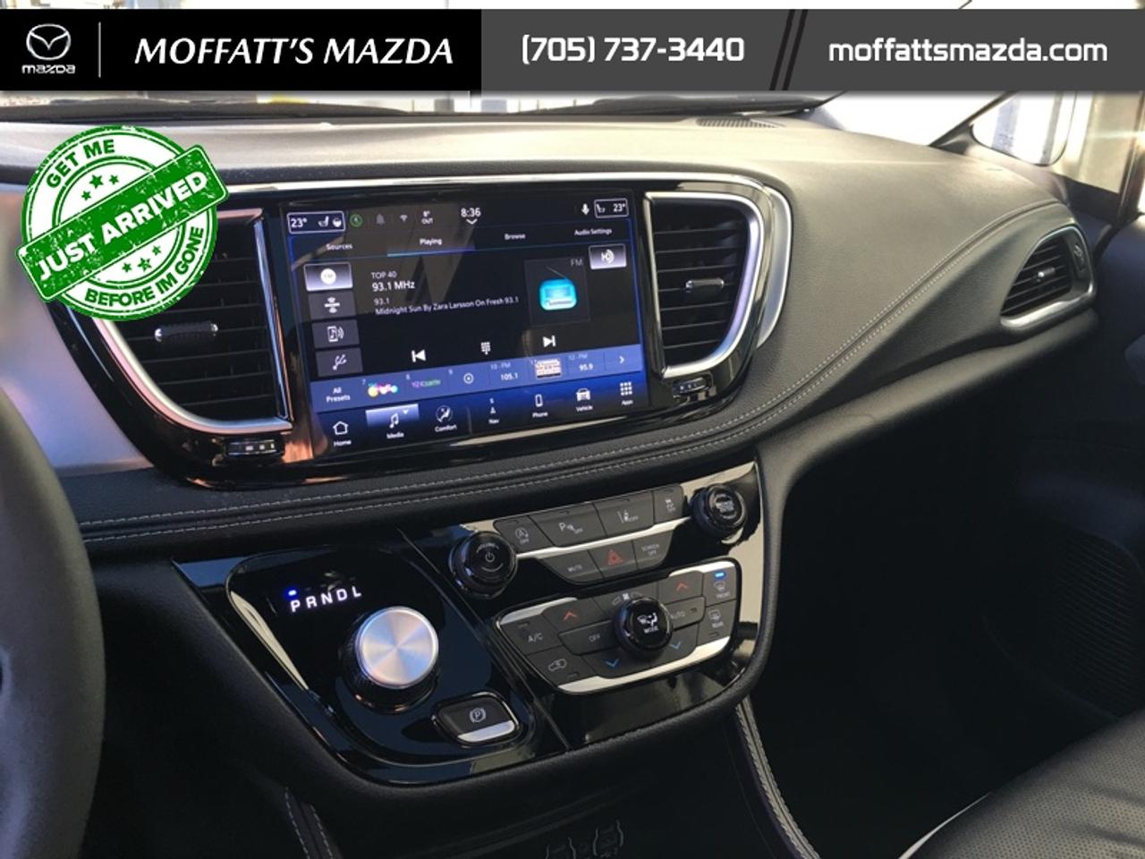 2025 Chrysler Pacifica Limited Photo