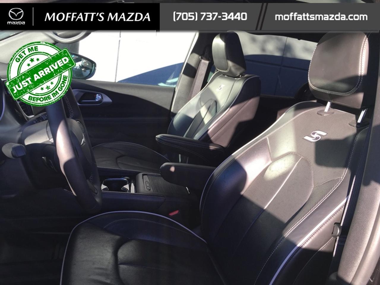 2025 Chrysler Pacifica Limited Photo