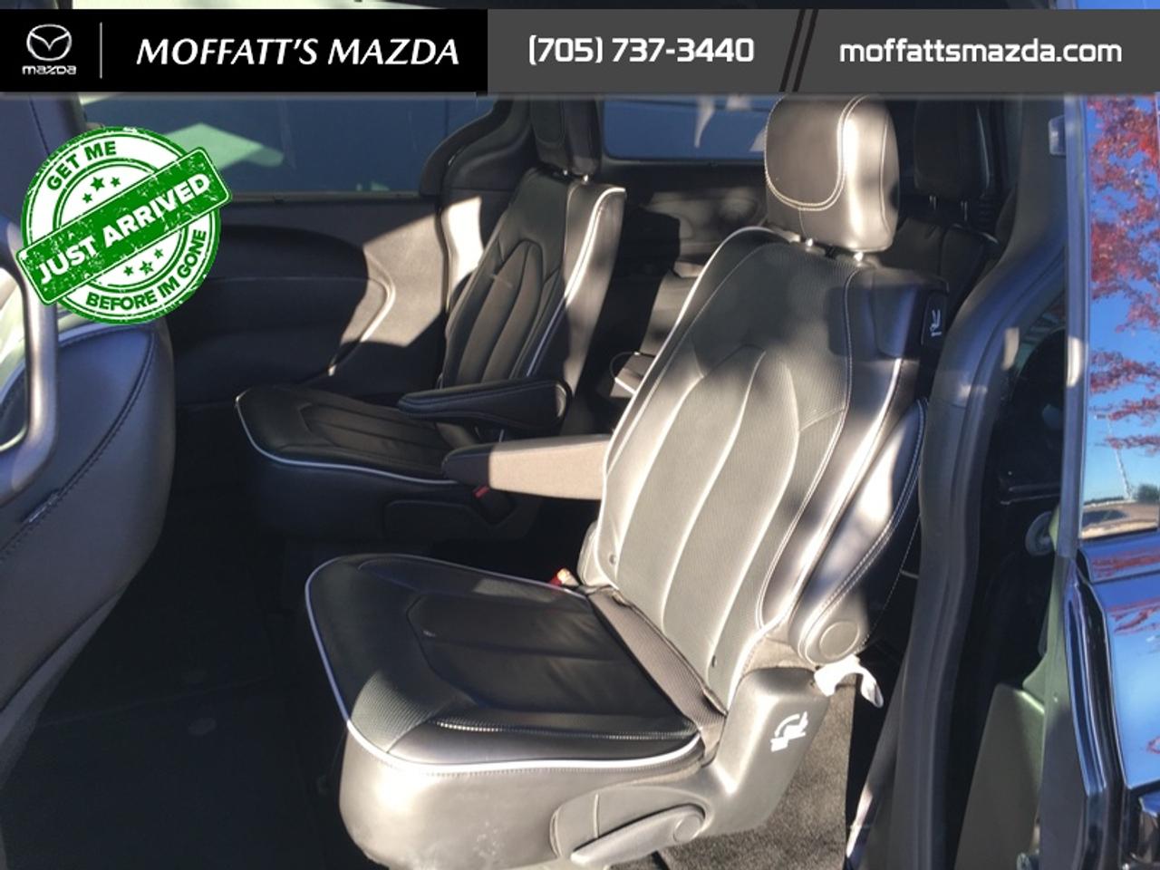 2025 Chrysler Pacifica Limited Photo
