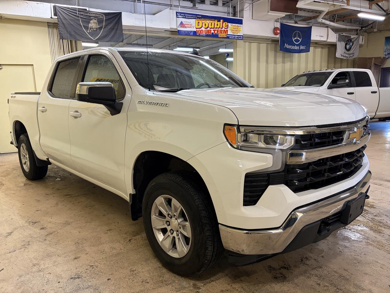 2022 Chevrolet Silverado 1500 LT Photo