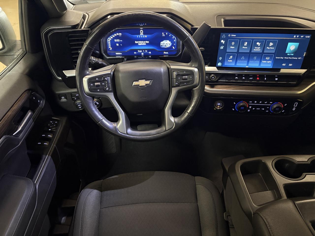 2022 Chevrolet Silverado 1500 LT Photo
