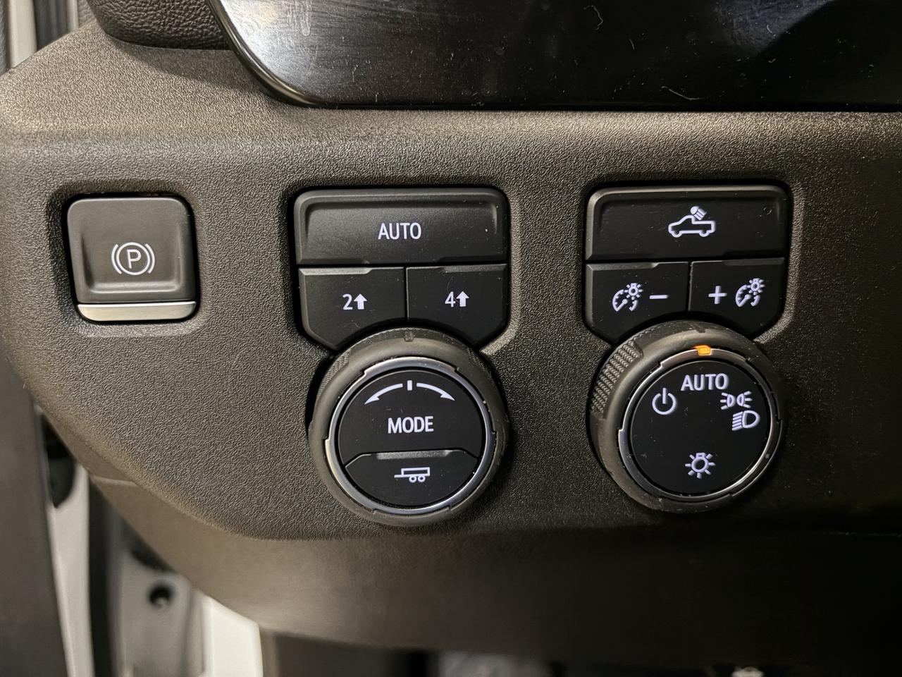 2022 Chevrolet Silverado 1500 LT Photo