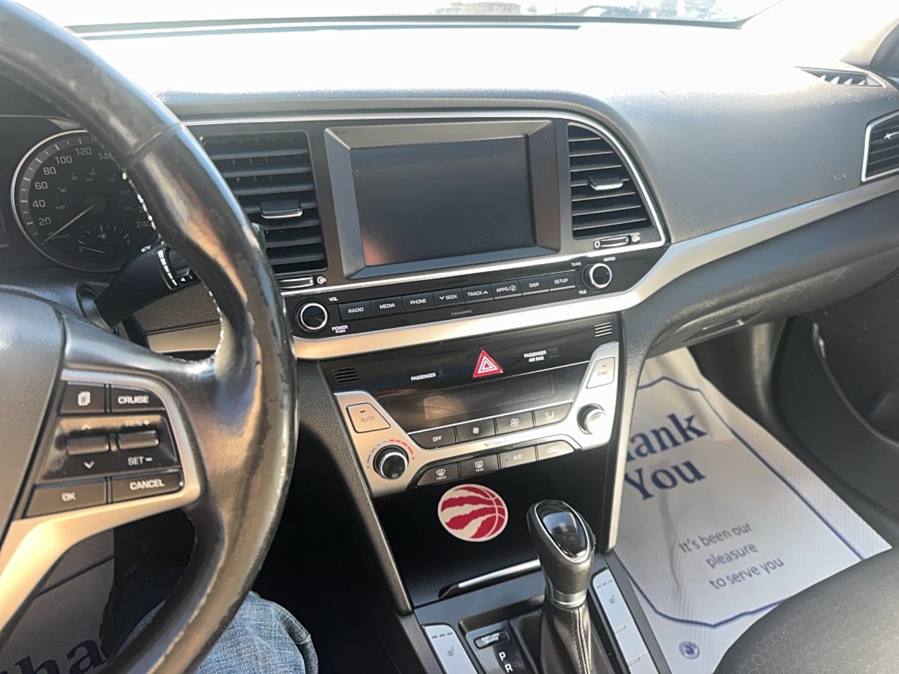 2017 Hyundai Elantra GLS Photo