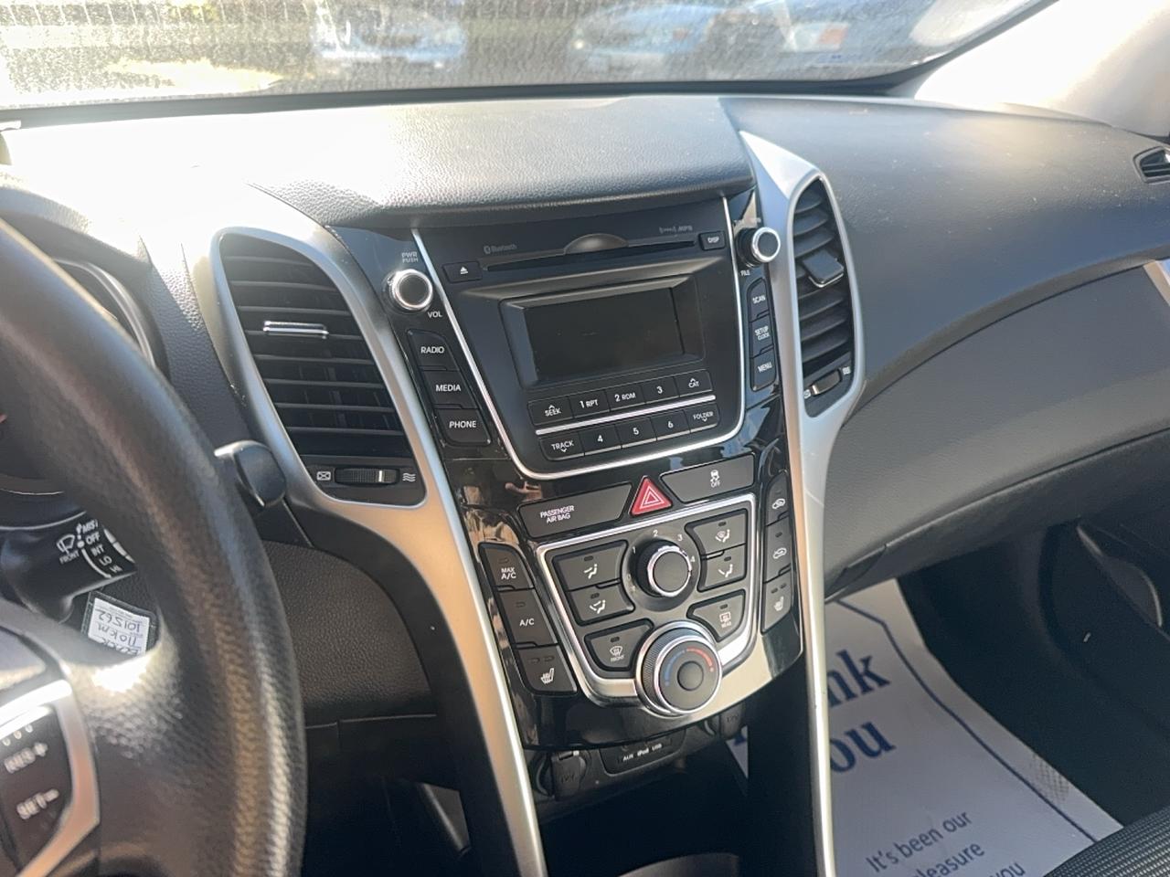 2016 Hyundai Elantra GT GL Photo