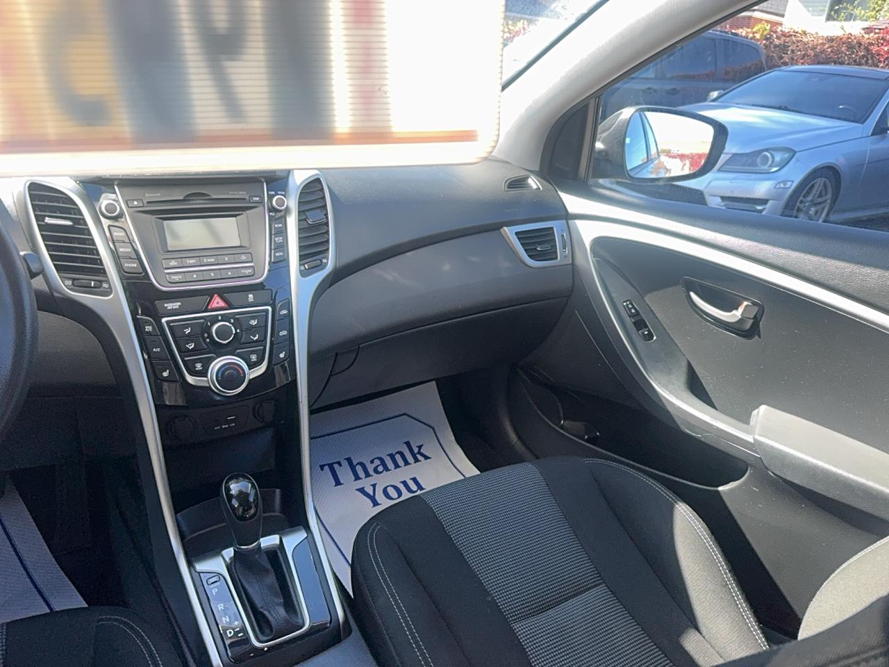 2016 Hyundai Elantra GT GL Photo