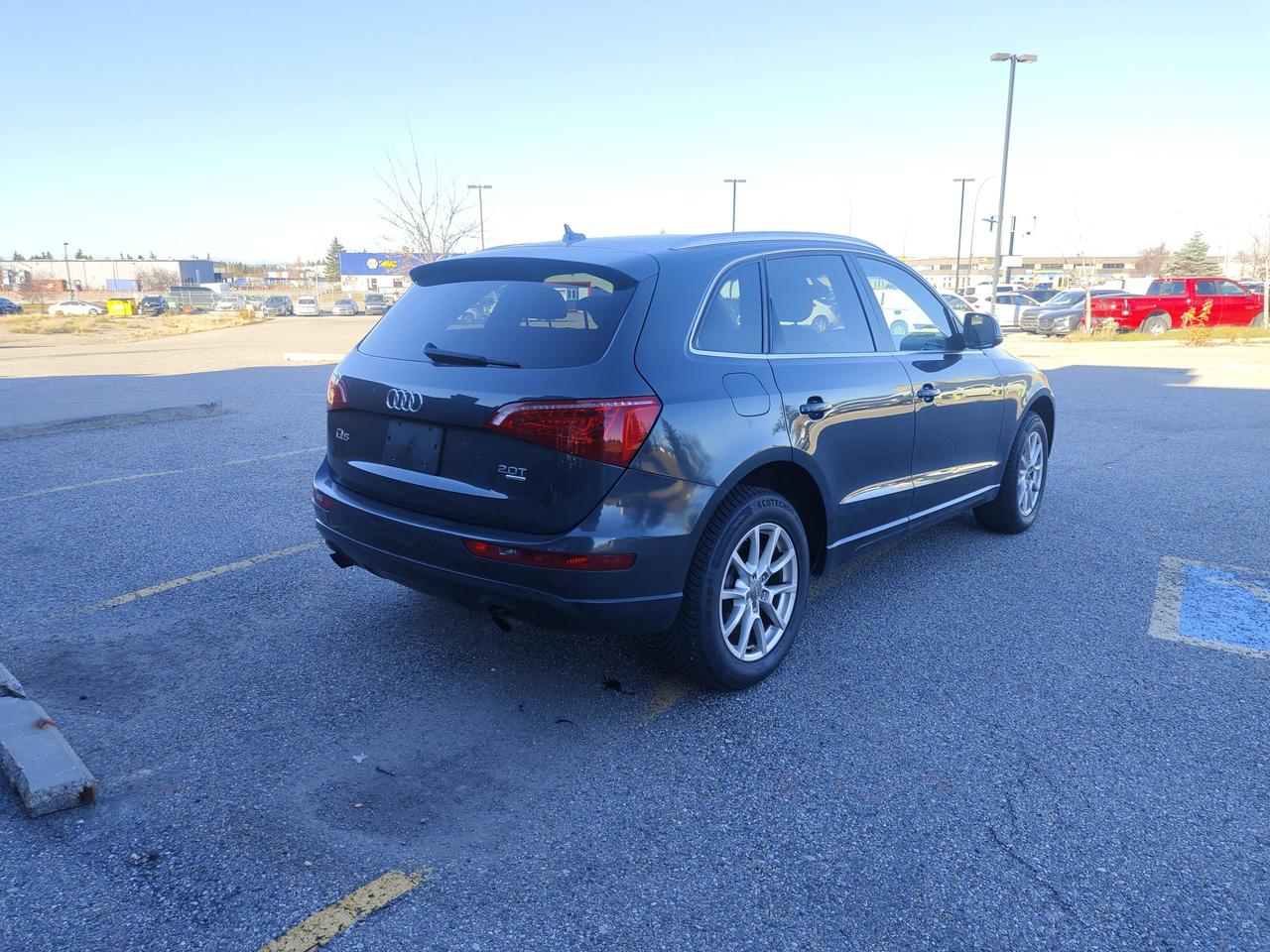 2011 Audi Q5 2.0L Premium Plus Photo
