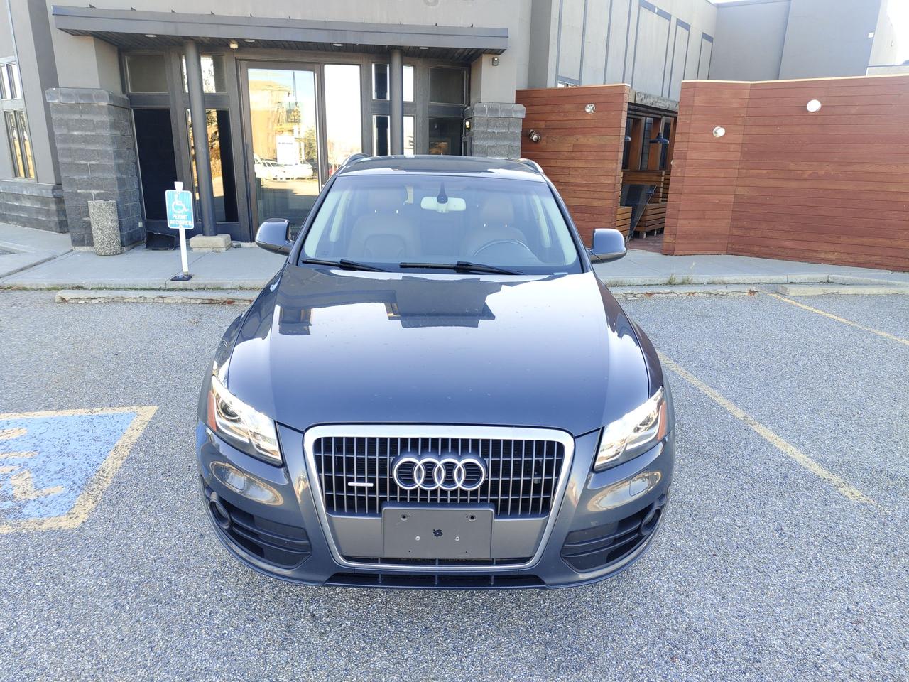 2011 Audi Q5 2.0L Premium Plus Photo