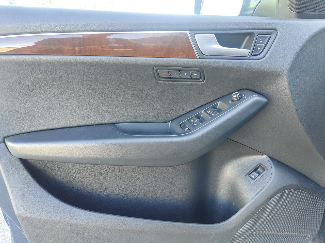 2011 Audi Q5 2.0L Premium Plus - Photo #40